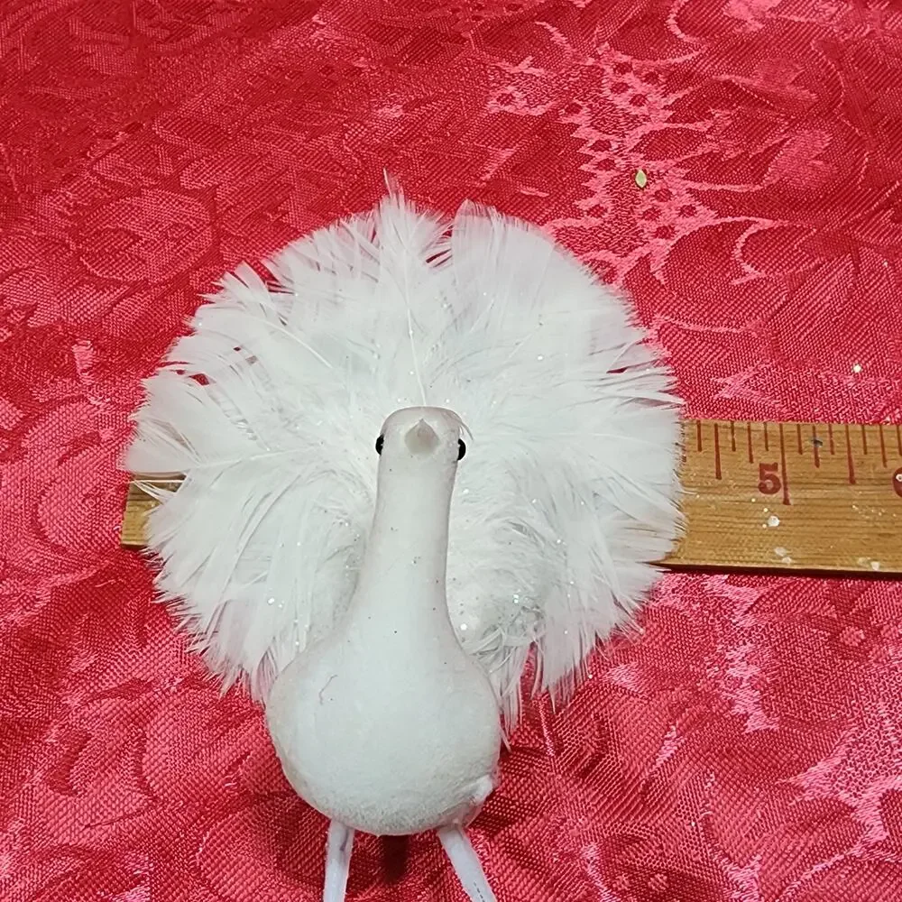 2x White Feather Plumed Peacock Bird Decorations Christmas Tree Wire Pick Stands